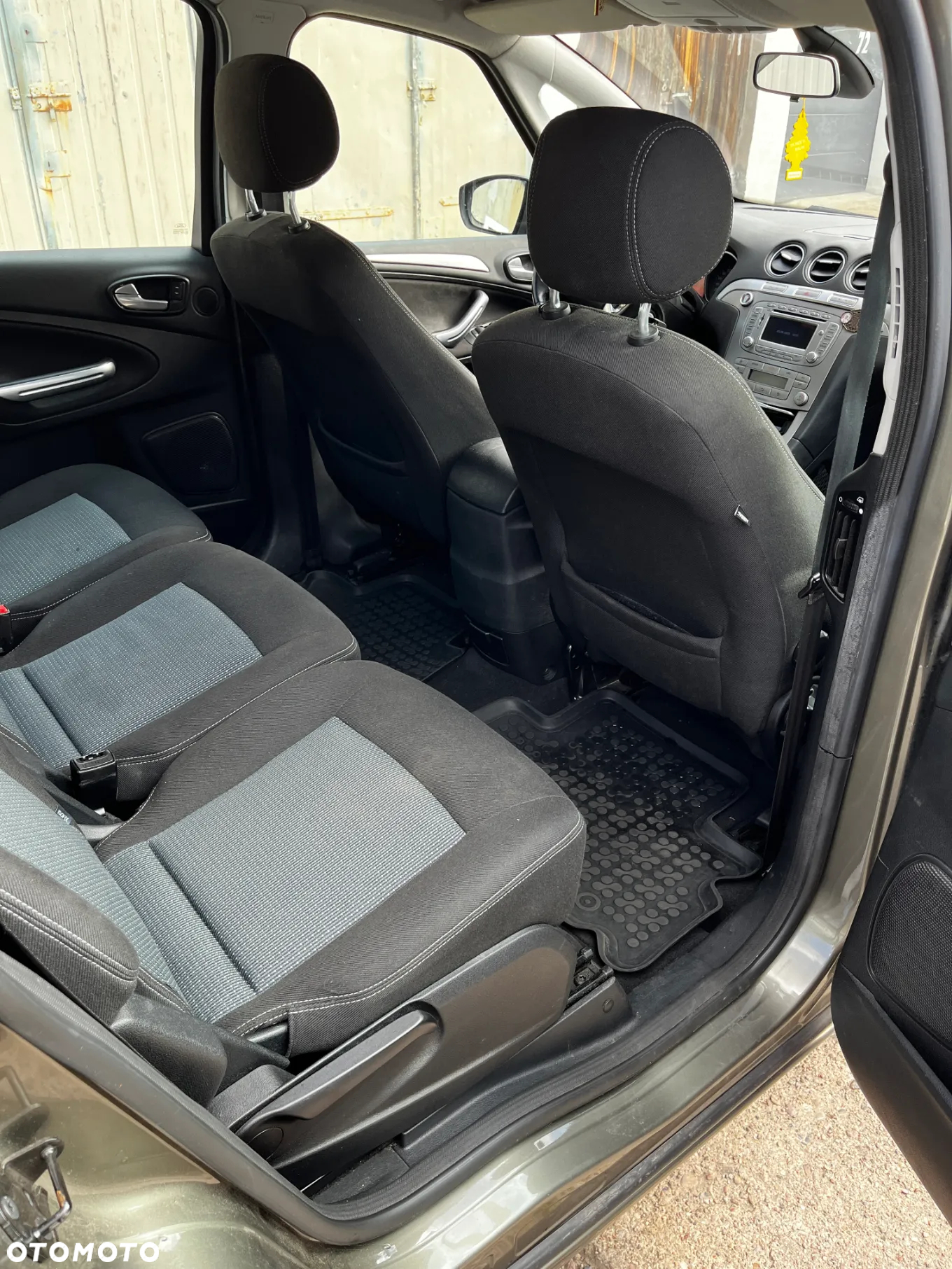 Ford S-Max - 9