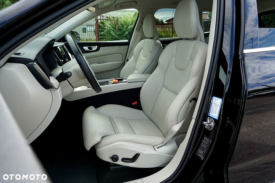 Volvo XC 60 B4 D AWD Geartronic Inscription - 22