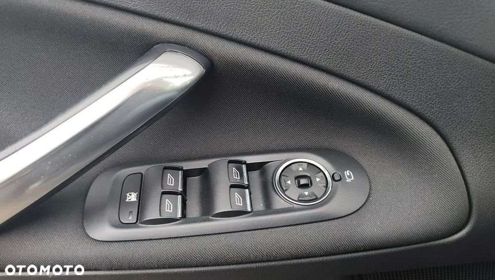 Ford Mondeo - 17