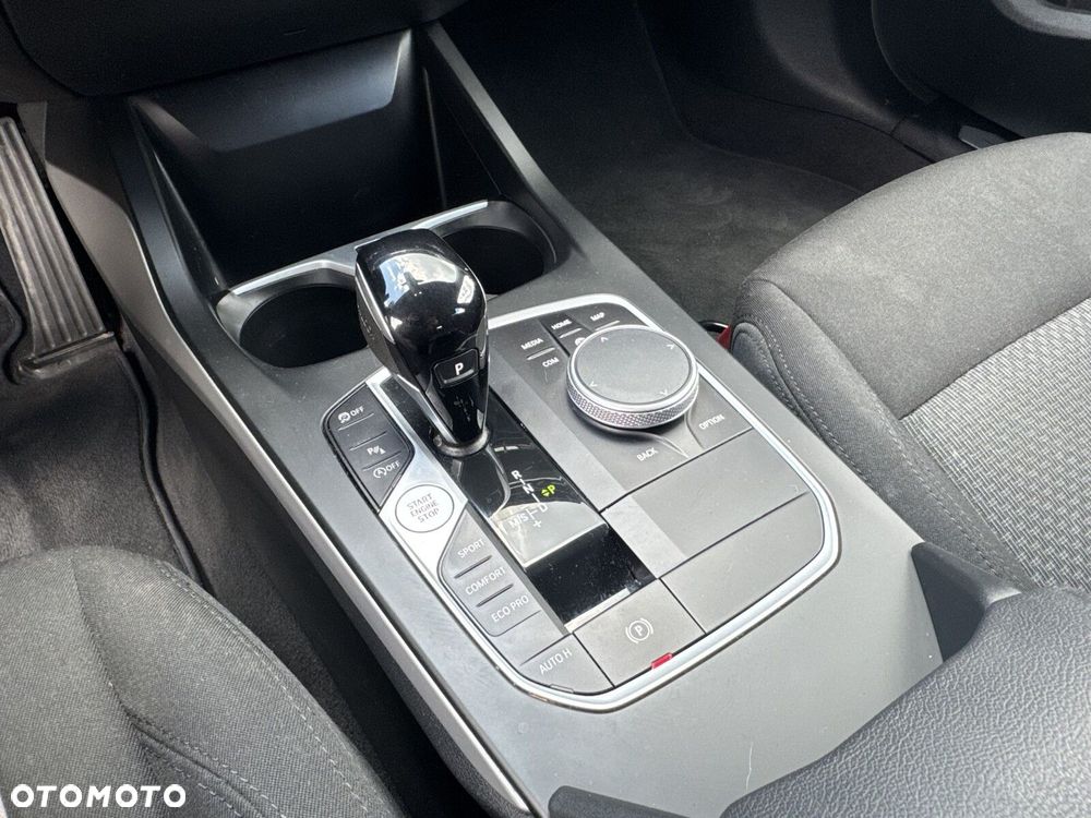 BMW Seria 1 - 17