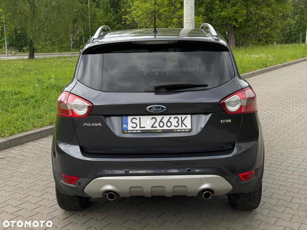 Ford Kuga 2.0 TDCi 2x4 Titanium - 5
