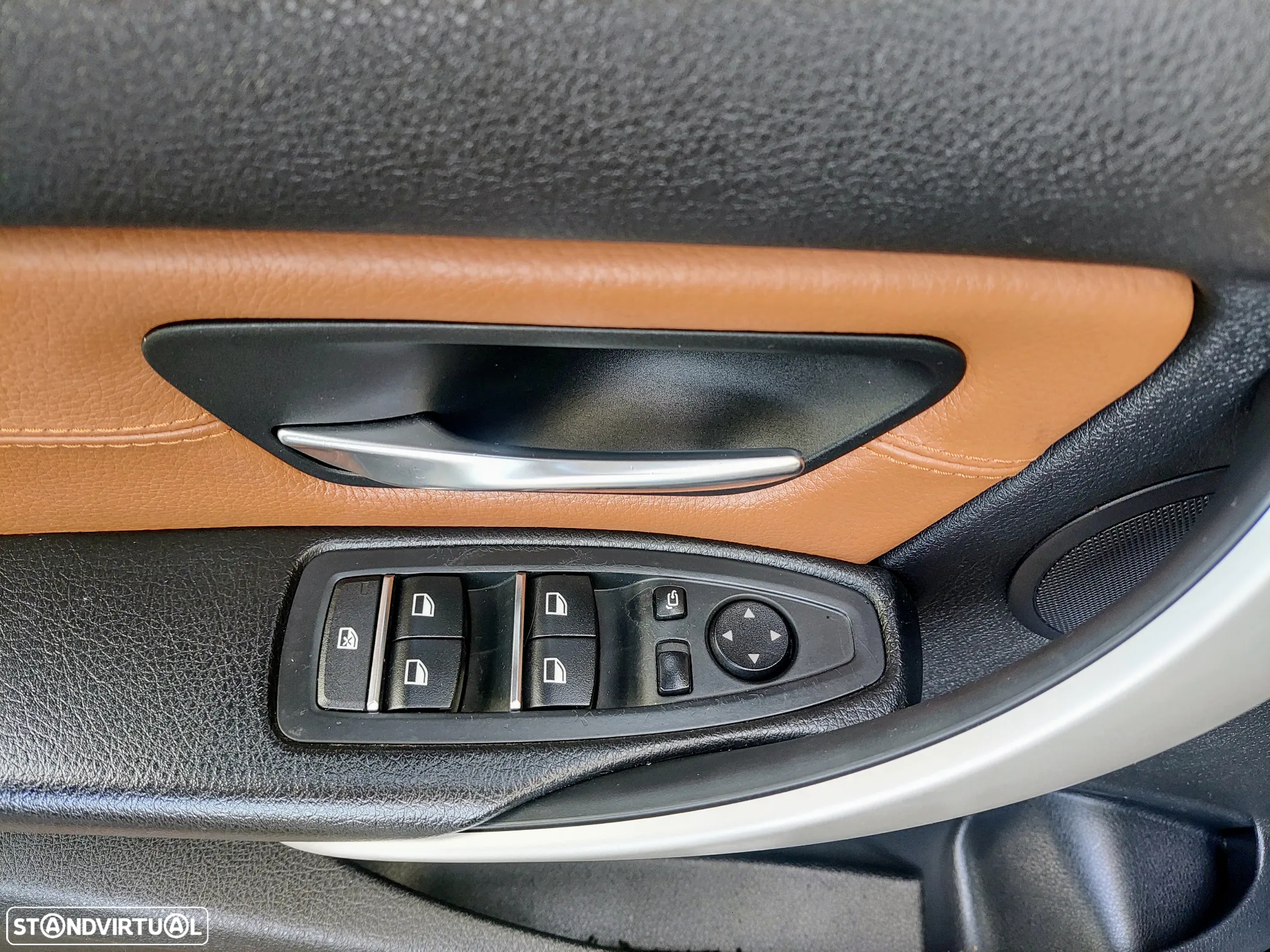 BMW 320 d Line Luxury - 28