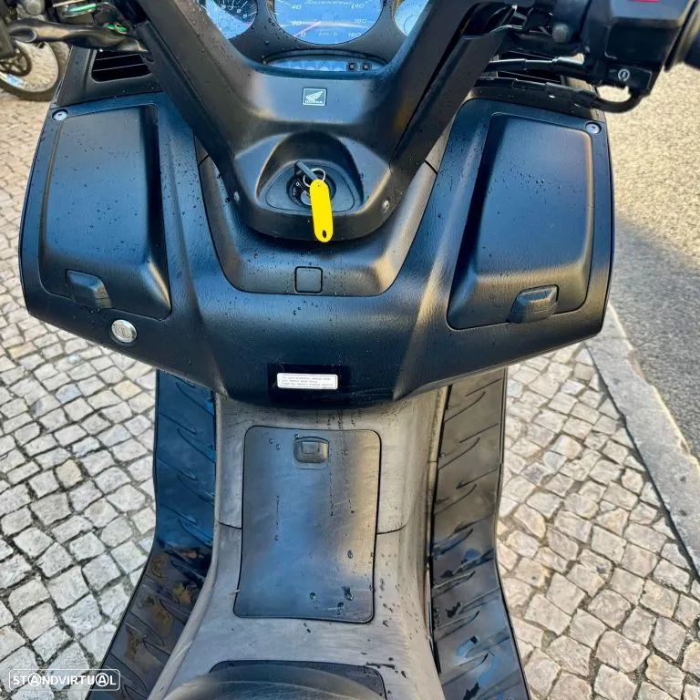 Honda Silver Wing 400 - 17