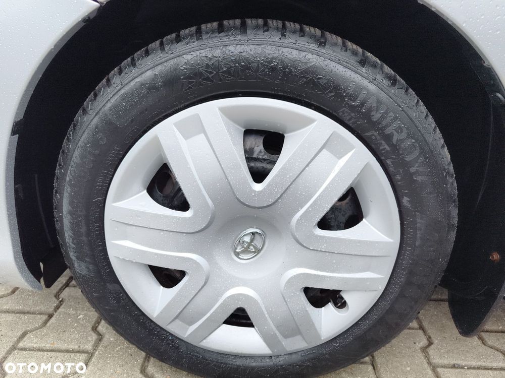 Toyota Auris 1.33 VVT-i Active - 17