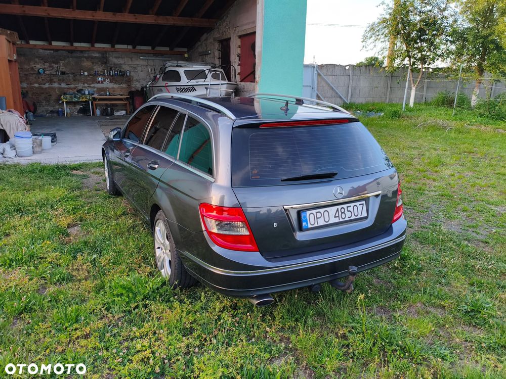 Mercedes-Benz Klasa C 220 CDI DPF Automatik BlueEFFICIENCY - 3
