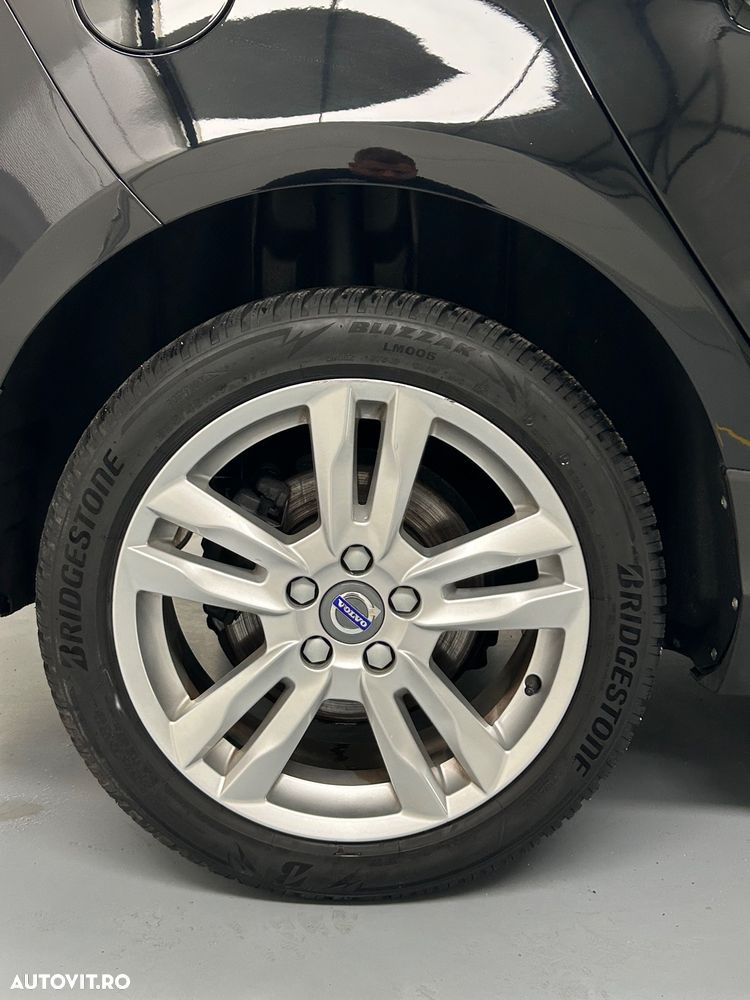 Volvo V40 D2 Momentum - 11