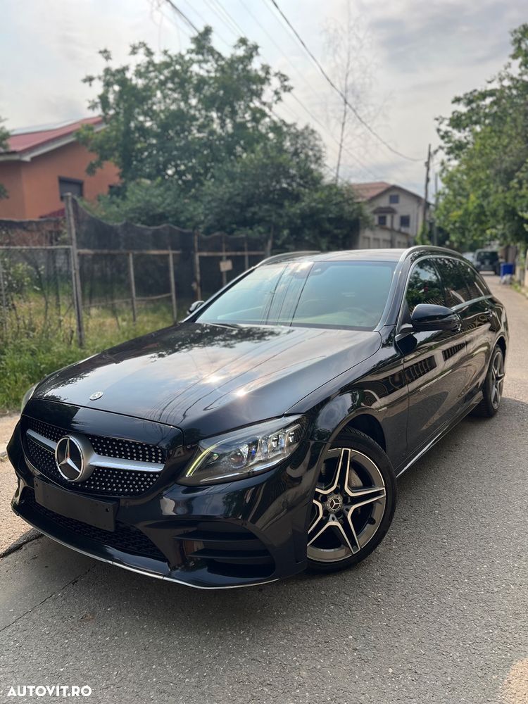 Mercedes-Benz C 220 d 4Matic T 9G-TRONIC AMG Line - 3