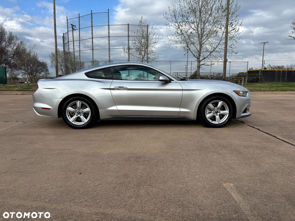 Ford Mustang 3.7 V6 - 4