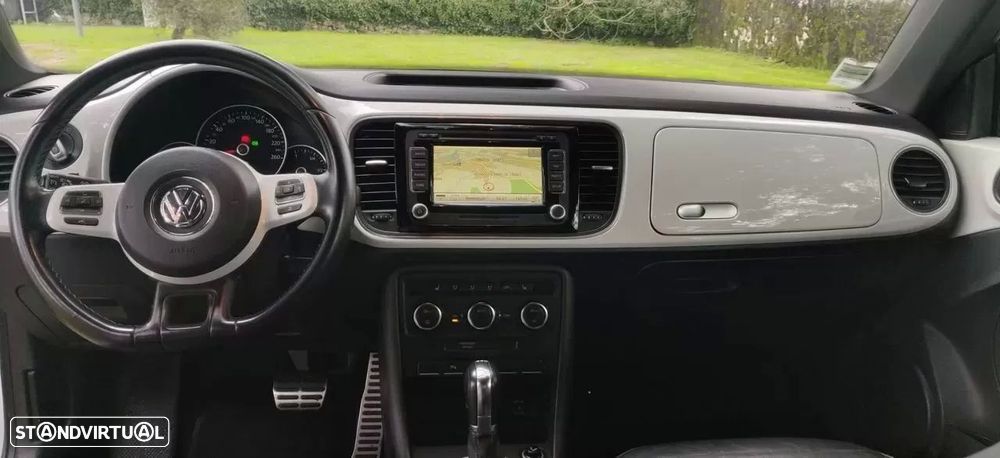 VW New Beetle 2.0 TSI Sport DSG - 22