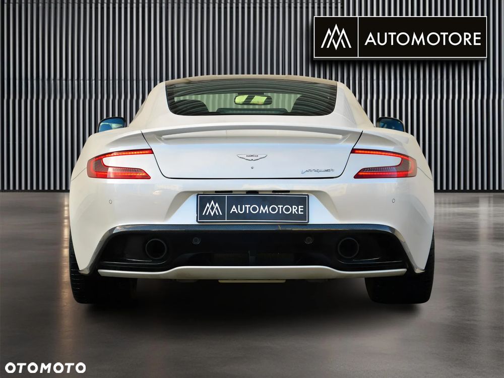 Aston Martin V12 Vanquish - 7