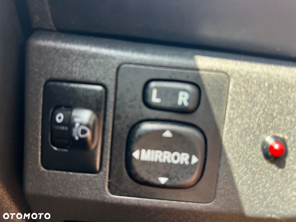 Toyota Yaris 1.0 Terra A/C - 17