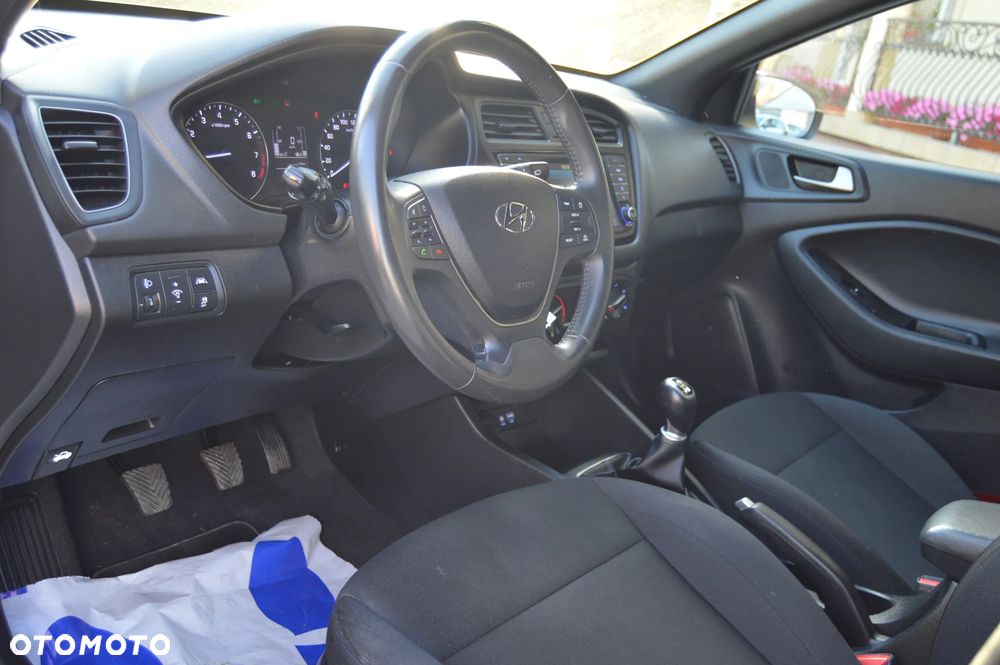 Hyundai i20 - 13