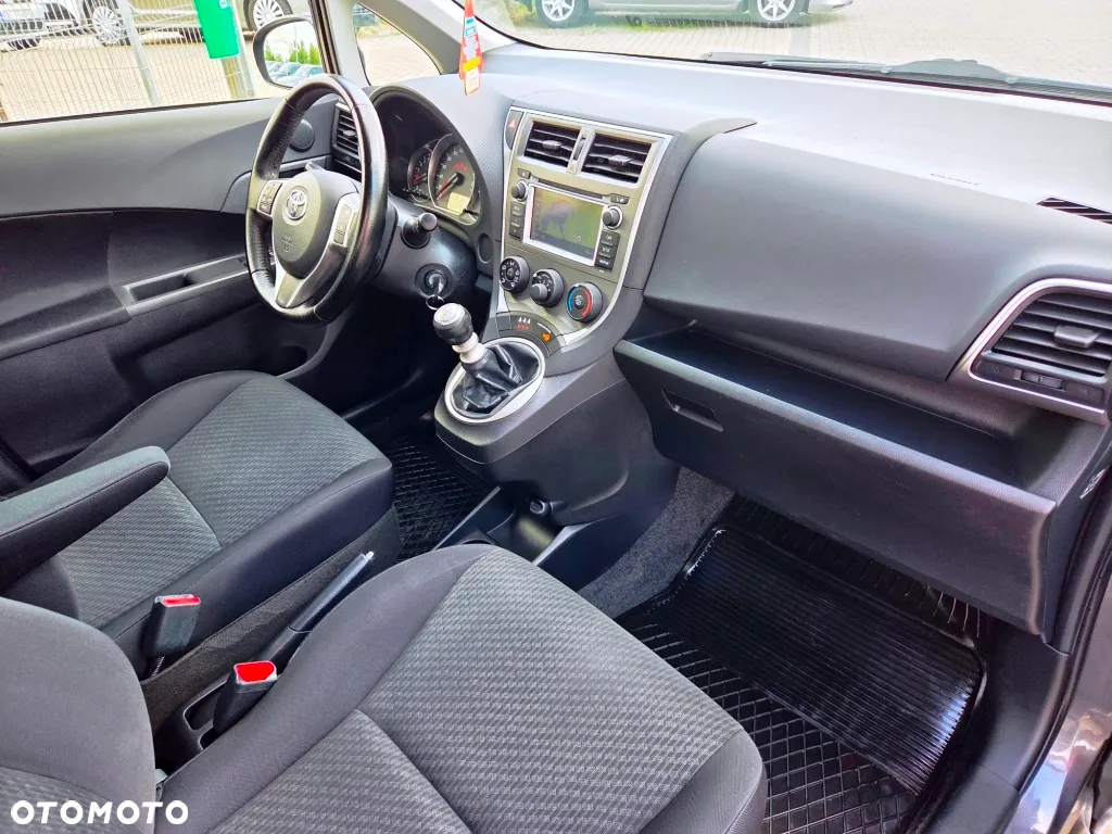 Toyota Verso S 1.33 Premium - 30