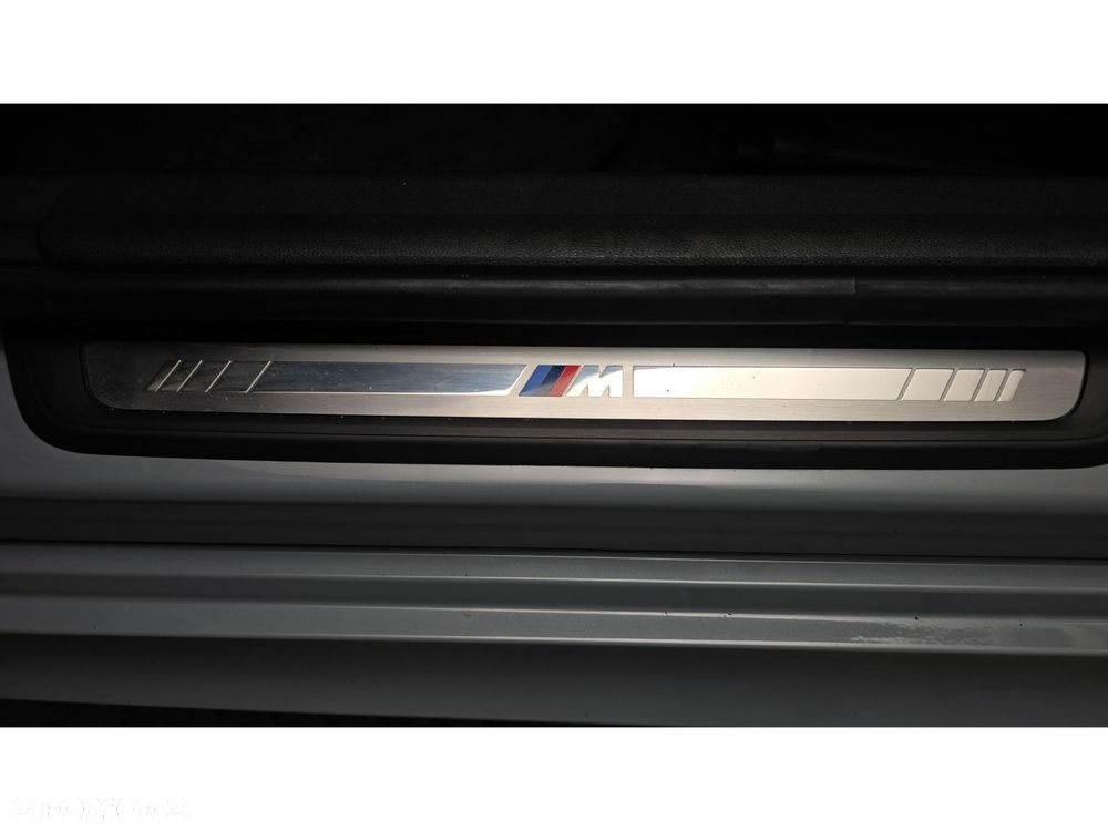 BMW Seria 3 320d xDrive Sport - 31