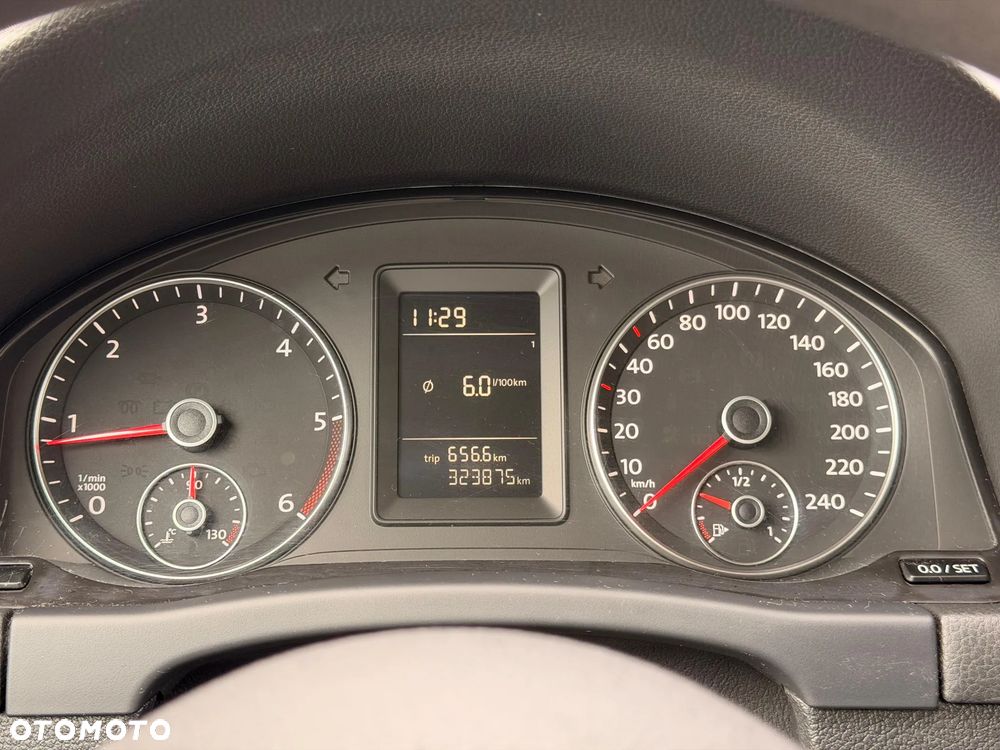 Volkswagen Golf - 31