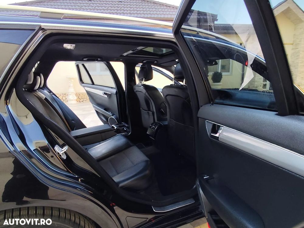 Mercedes-Benz C - 10