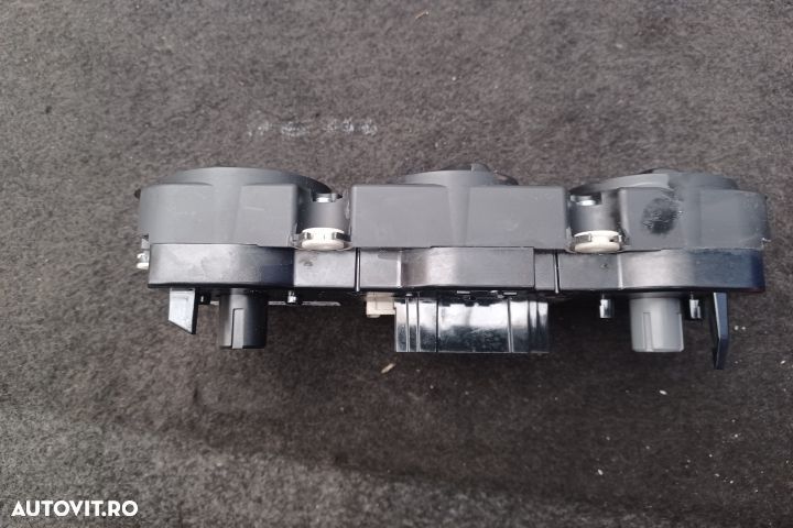 Comanda AC 1K0820047DQ 5HB008719 1K0820047DQ 5HB008719 Volkswagen VW - 3