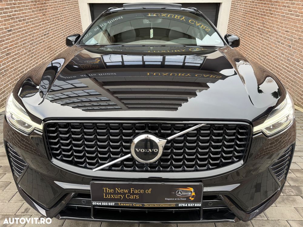 Volvo XC 60 B4 MHEV AT AWD Ultimate Dark - 12