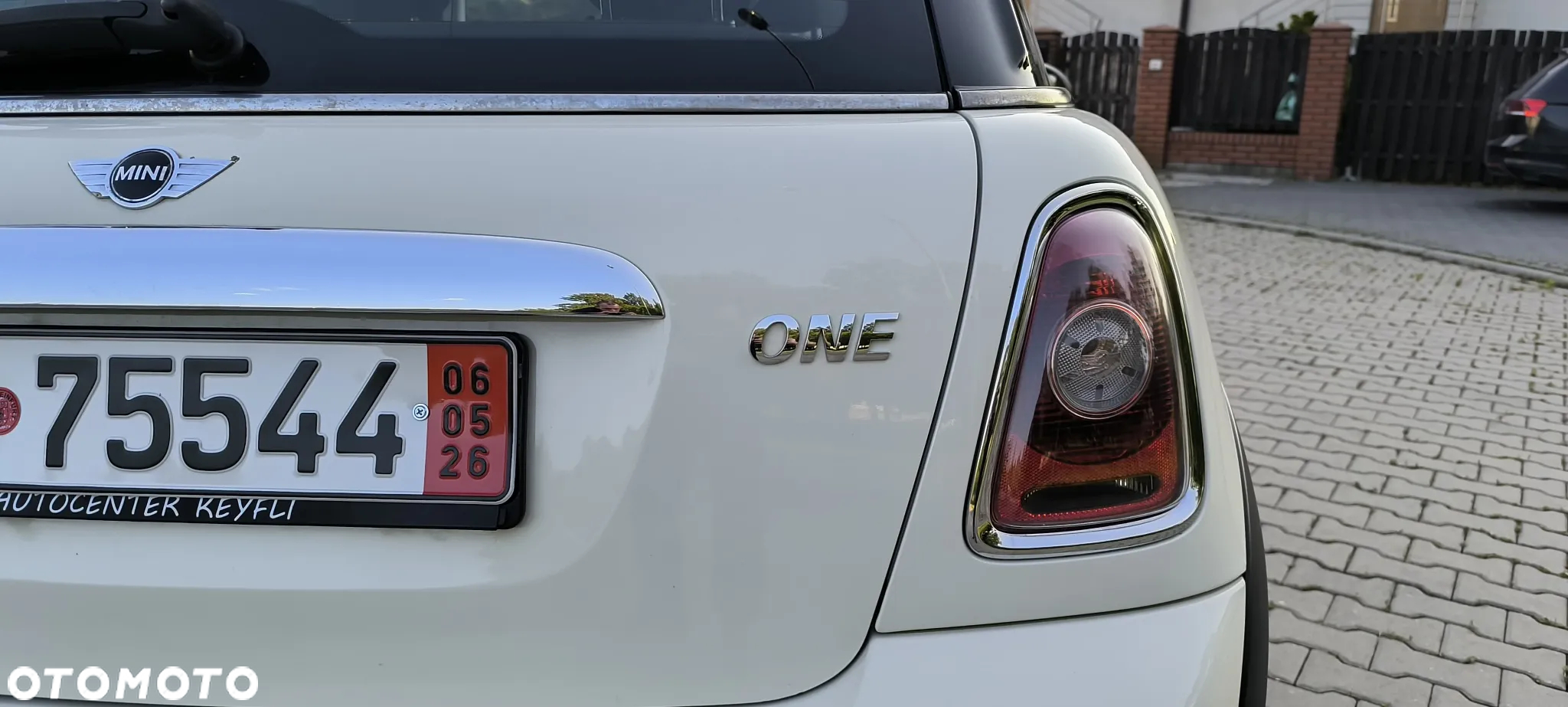 MINI ONE Standard - 15