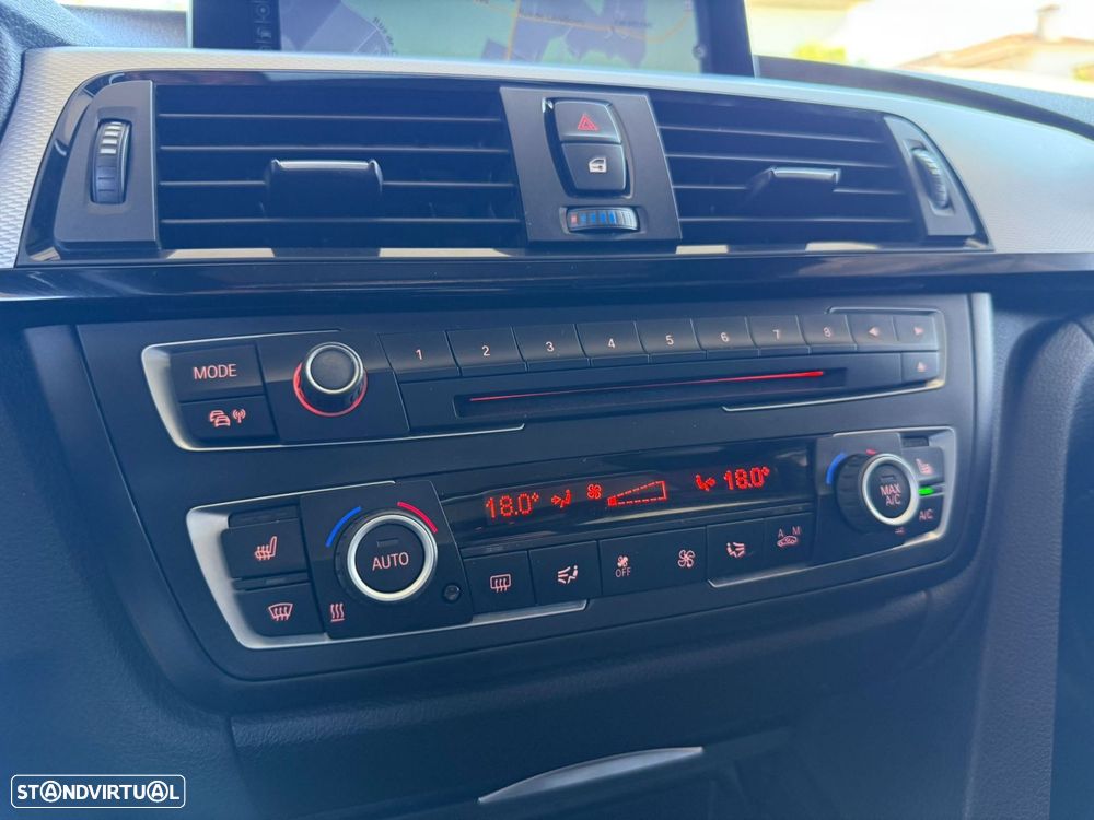 BMW 335 d Touring xDrive Pack M - 42
