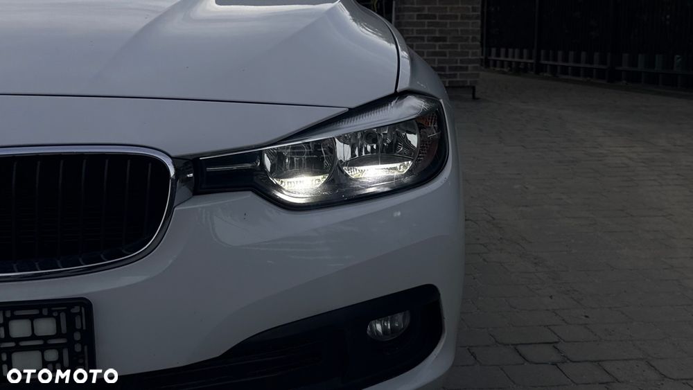 BMW Seria 3 - 24