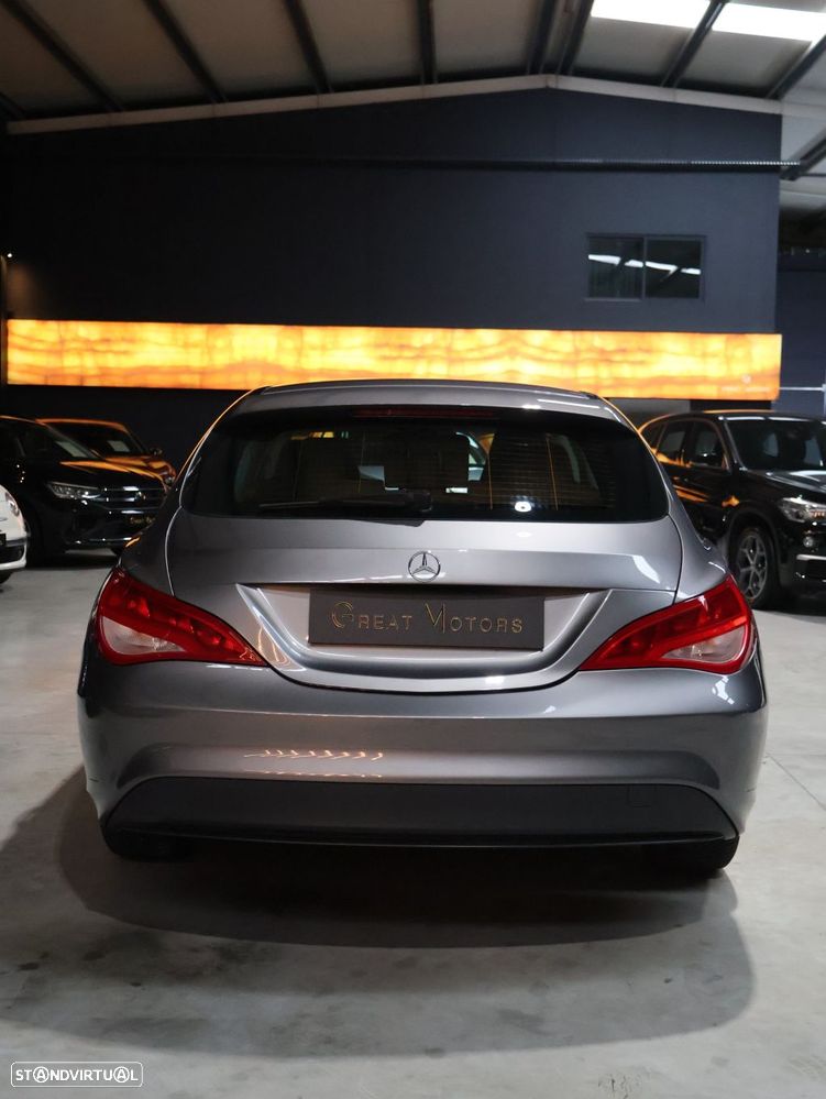Mercedes-Benz CLA 180 d Shooting Brake Urban - 13