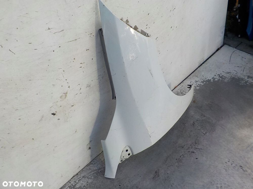 28 RENAULT MEGANE III BŁOTNIK PRAWY PRZÓD PRZEDNI - 6