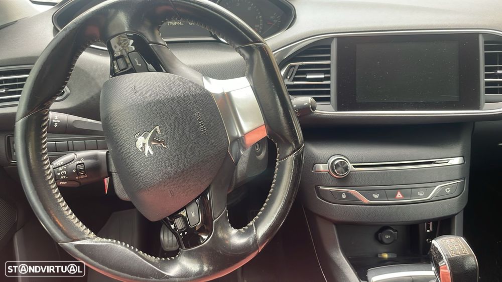 Peugeot 308 1.6 HDi Allure - 15