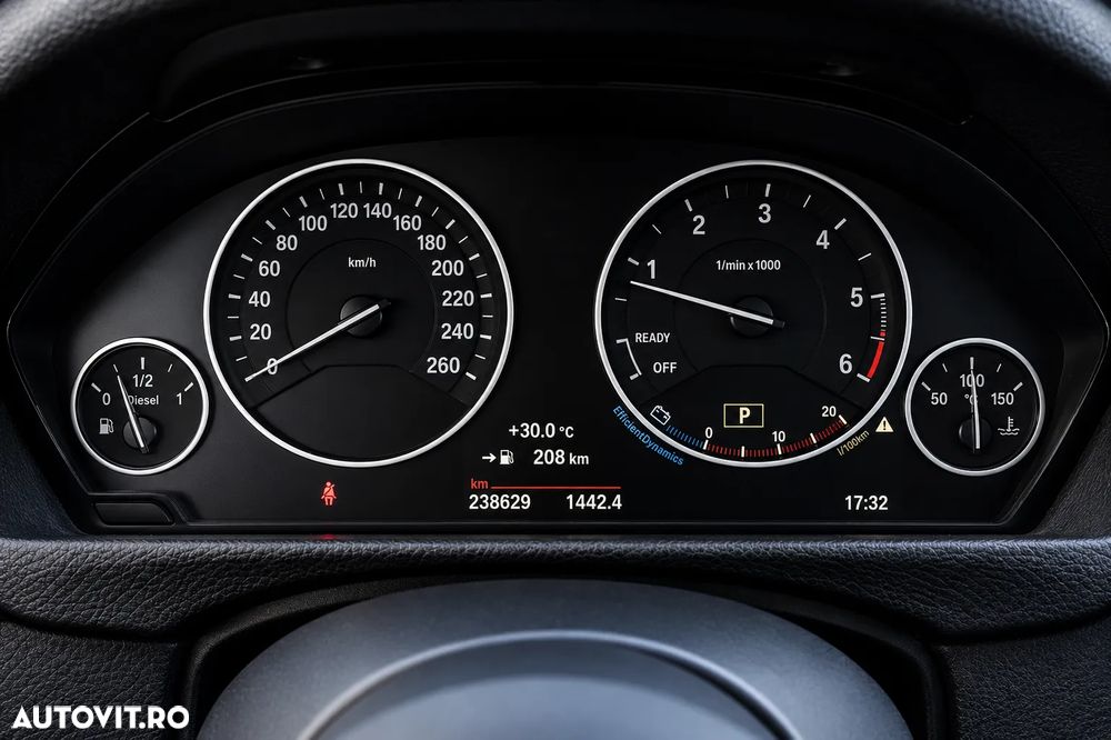 BMW Seria 3 320d xDrive Aut. - 10