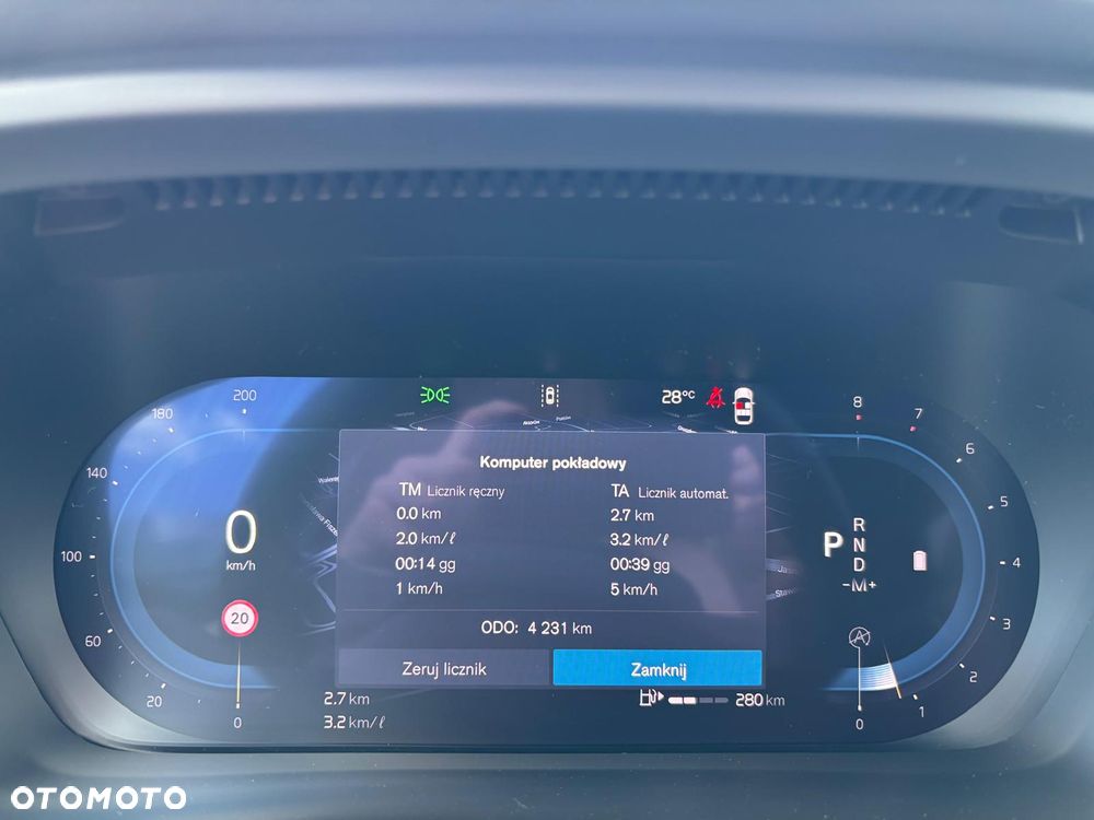 Volvo XC 40 B3 Core - 24