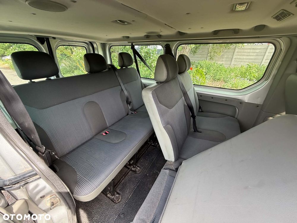 Opel Vivaro Tour - 8