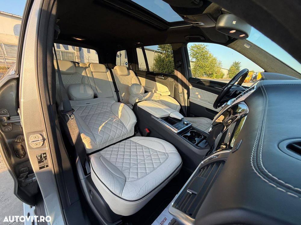Mercedes-Benz GLS - 33