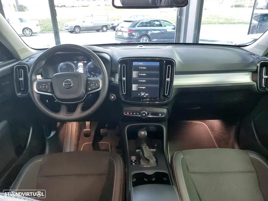 Volvo XC 40 2.0 D3 Momentum - 8