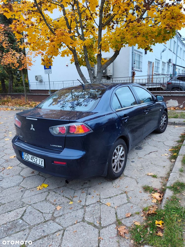 Mitsubishi Lancer 2014 photo 4