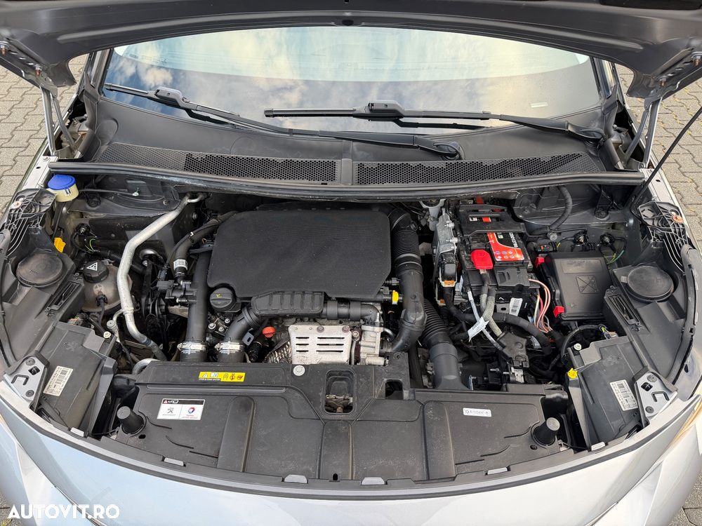 Peugeot 3008 PureTech 130 Stop & Start GPF Active Business-Paket - 32