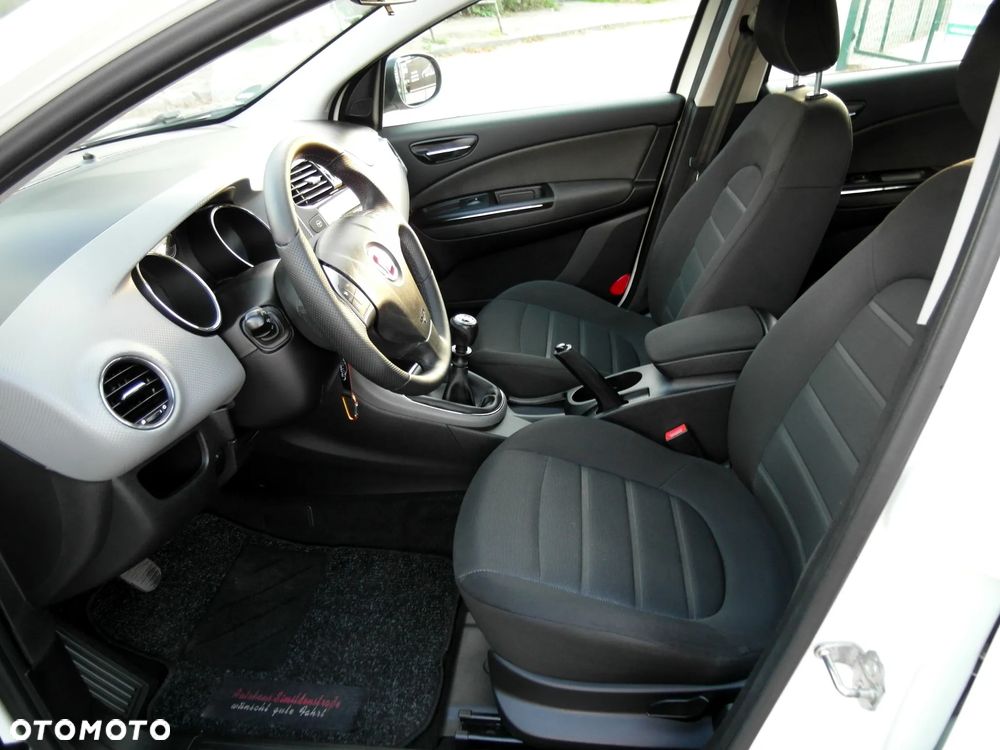 Fiat Bravo 1.4 T-Jet 16V Street - 27
