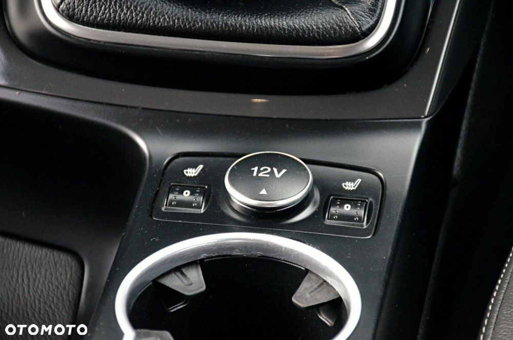 Ford Kuga - 16