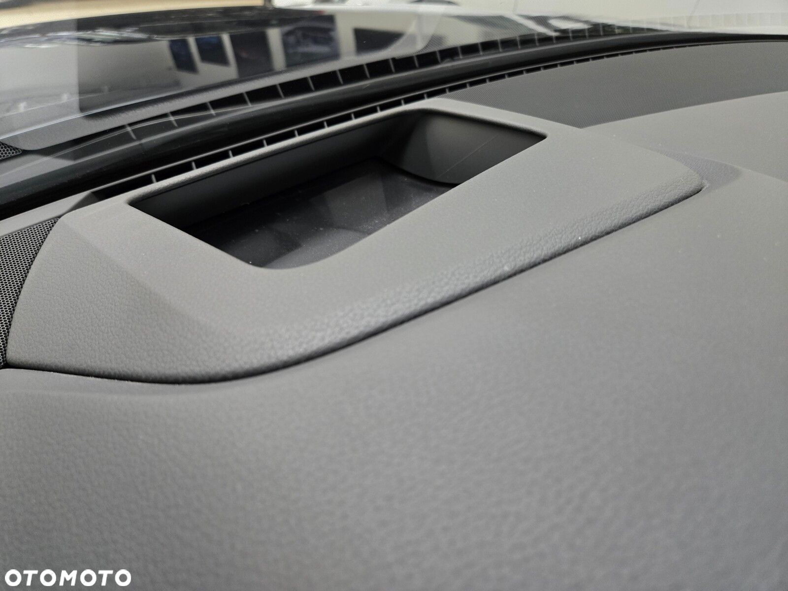 Audi A8 - 40