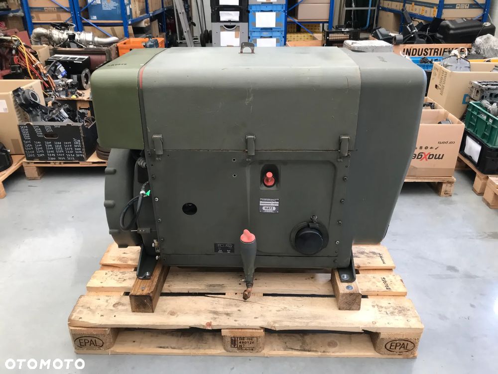 SILNIK HATZ D-8399 4L30K-155A 13000netto - 2
