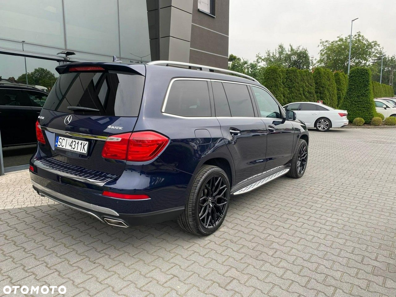 Mercedes-Benz GL - 4