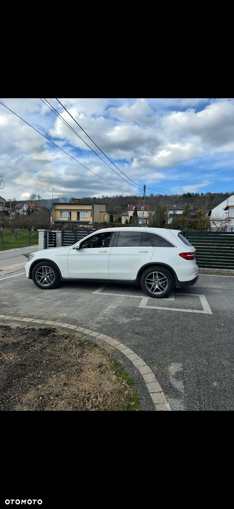 Mercedes-Benz GLC - 1