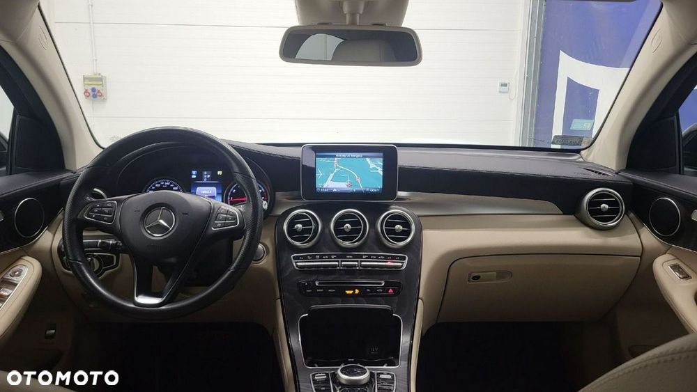 Mercedes-Benz GLC - 18