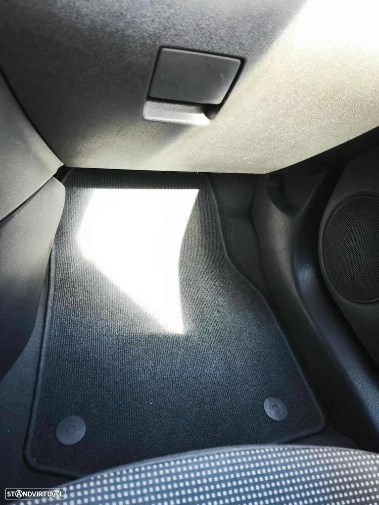 Opel Astra GTC 1.3 CDTI - 50