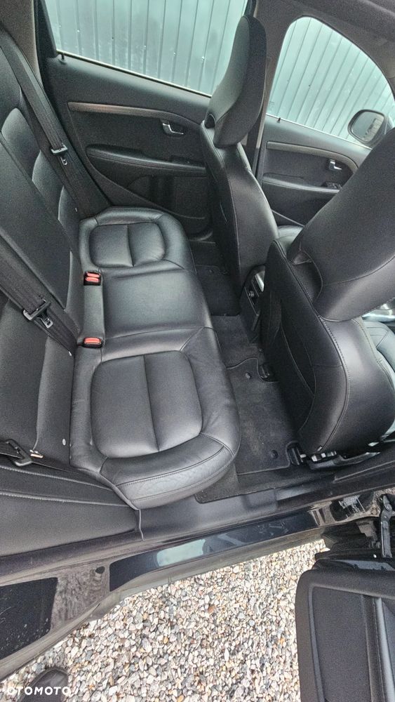 Volvo V70 D4 Geartronic Summum - 13