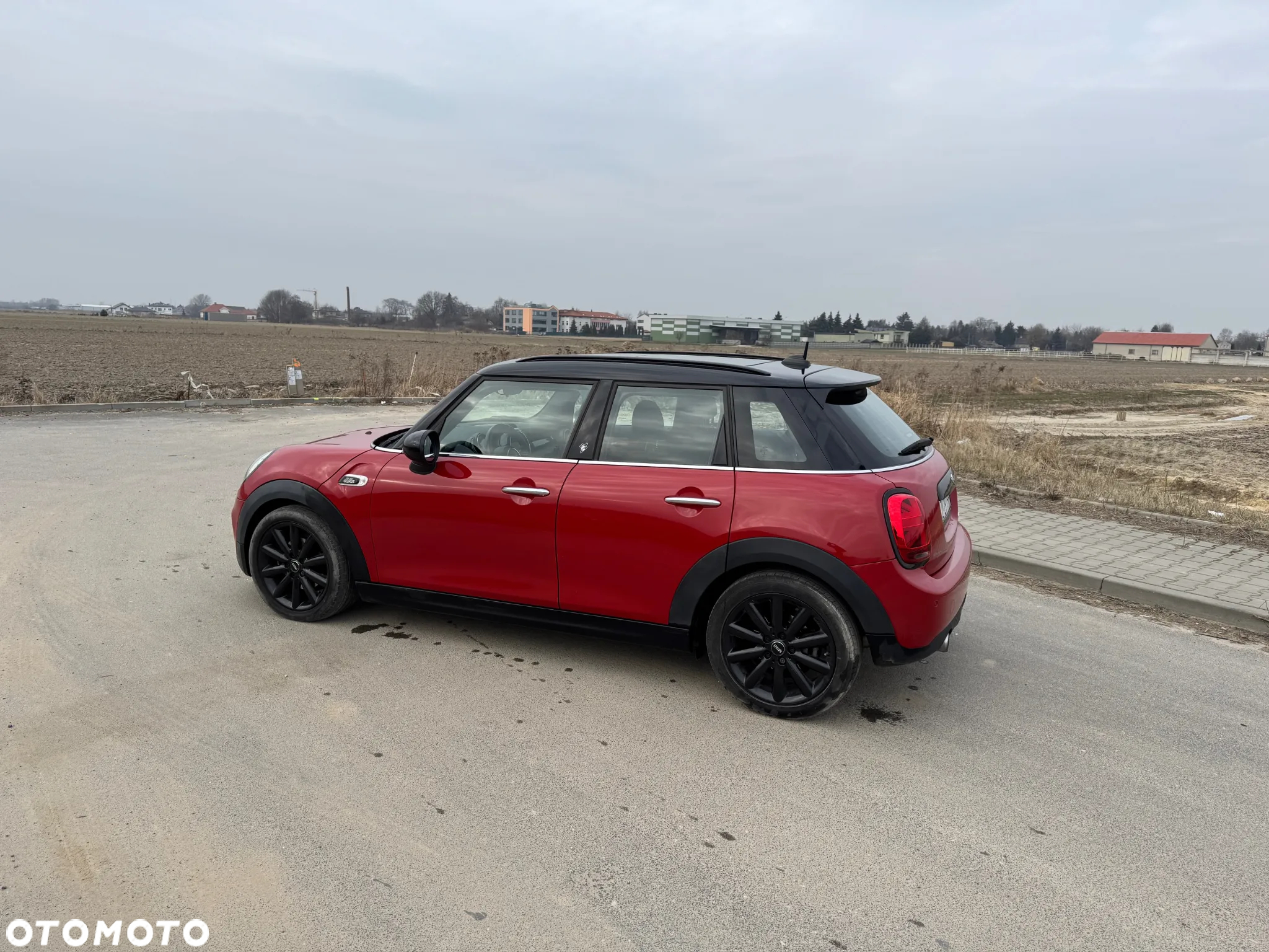 MINI ONE - 5