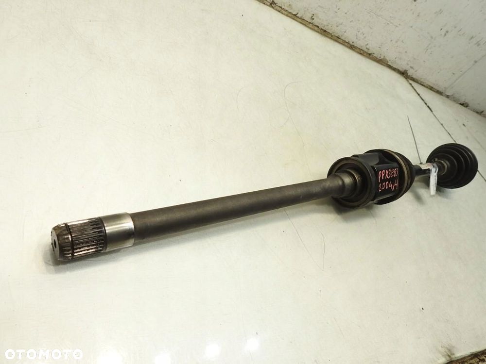 PÓŁOŚ PRAWA 4x4 BMW X3 E83 2.0 D 7524046 - 3
