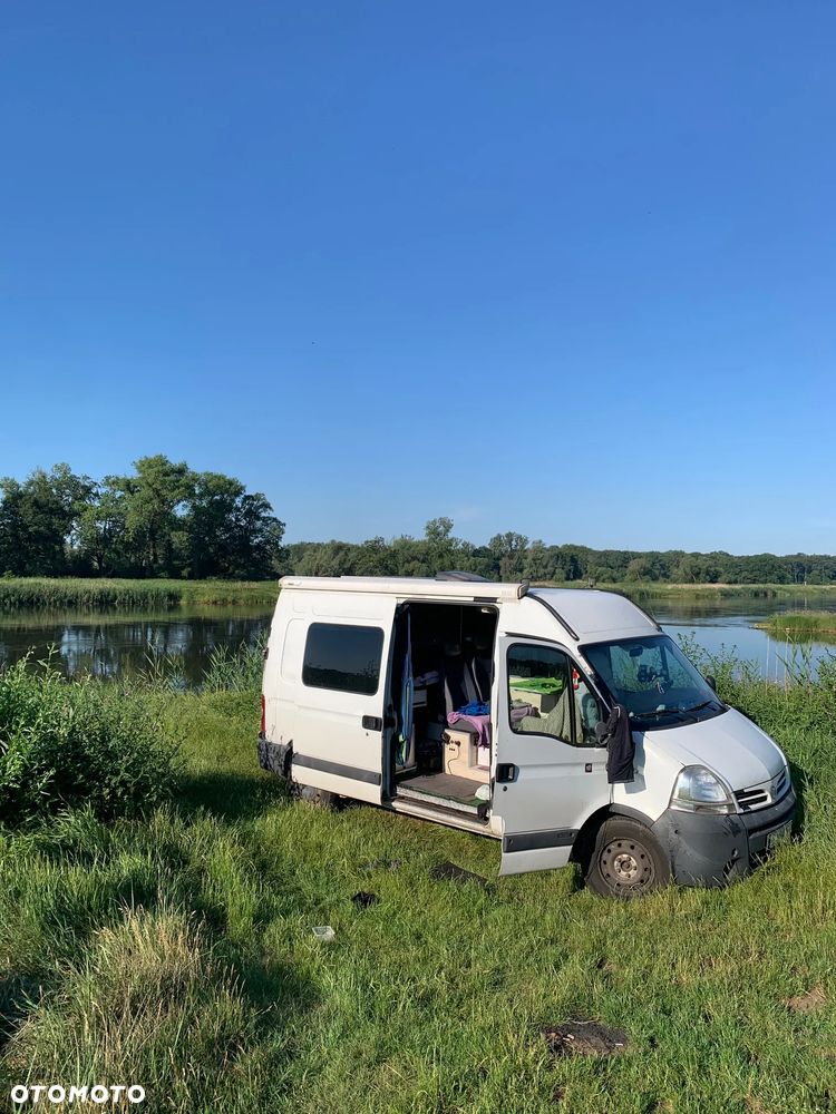 Nissan Interstar - 3