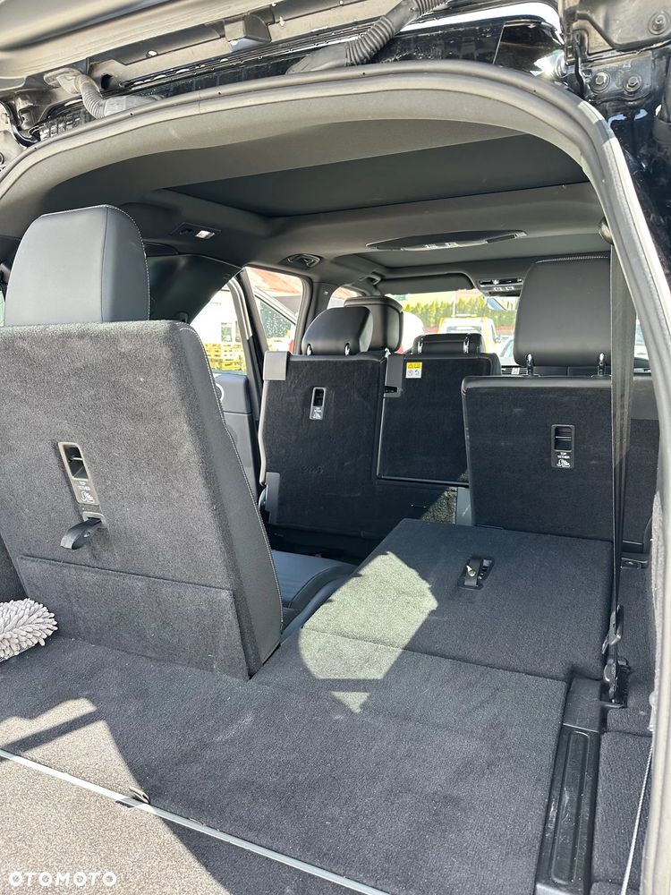 Land Rover Discovery 3.0 D250 mHEV R-Dynamic HSE - 13
