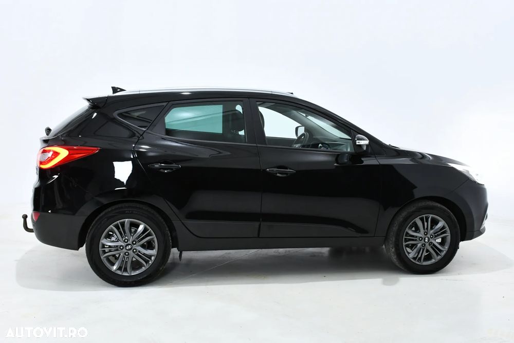 Hyundai ix35 2.0 CRDI 4WD Premium - 4