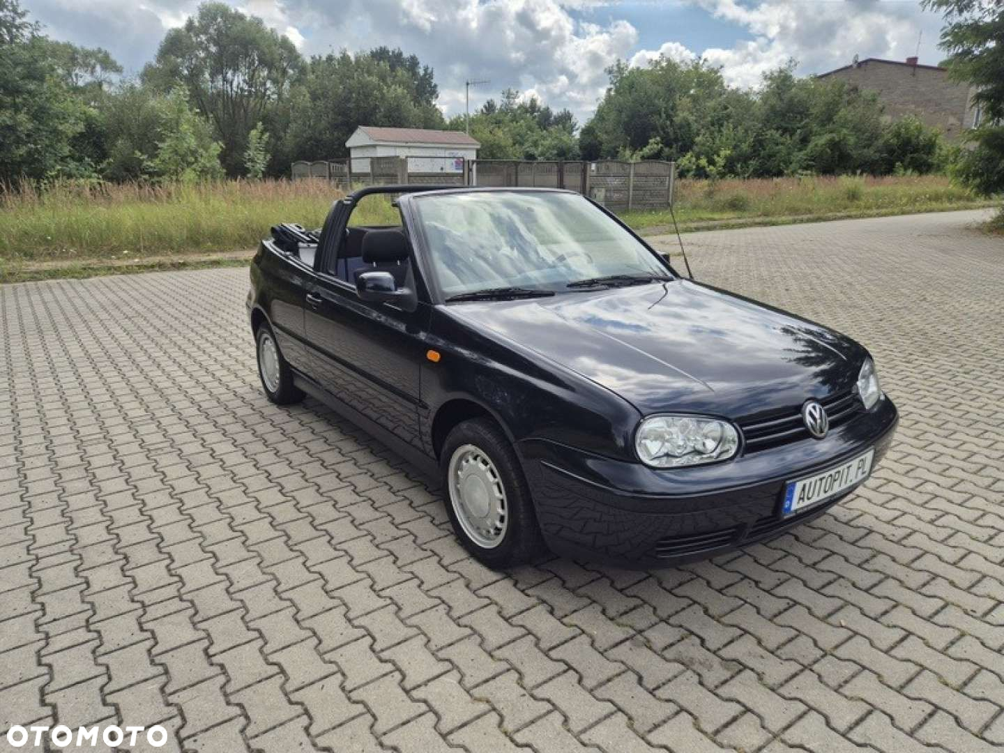 Volkswagen Golf - 12